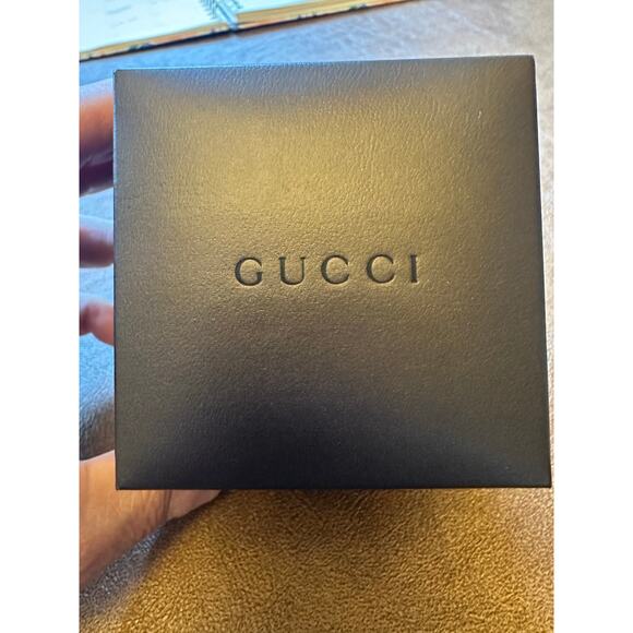 Gucci Interlocking G Stud Earrings .925 Sterling Silver Pierced Earrings - Picture 8 of 8